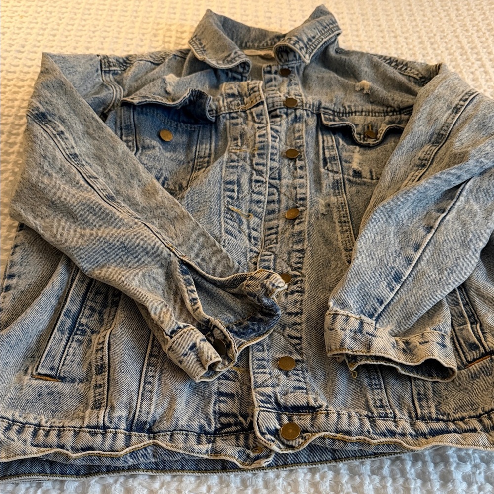 Honey punch destressed Levi jacket